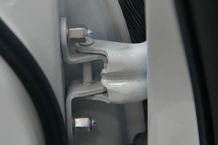 极狐考拉拆车：环保真的好！测量数值低，车里真没味儿！,