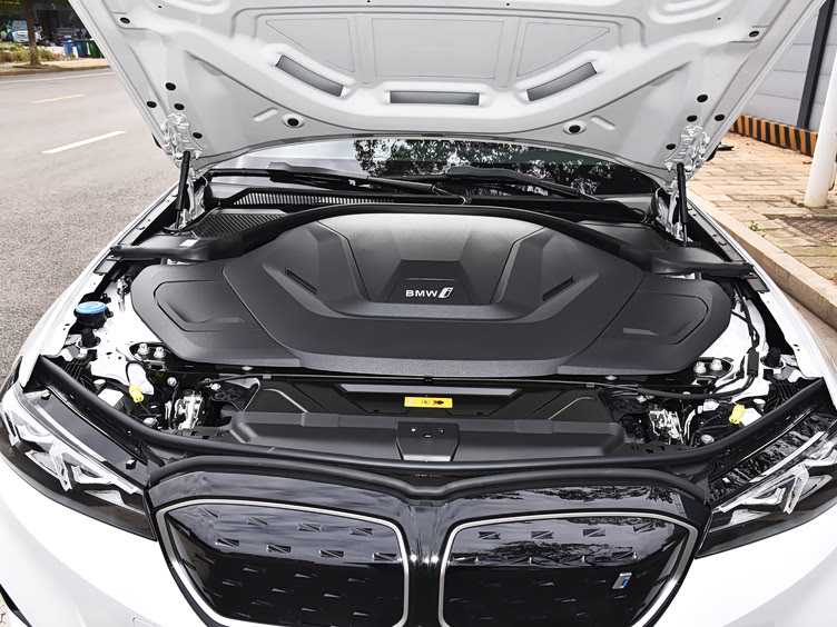 宝马i3评测电动驾驶的动力与格调