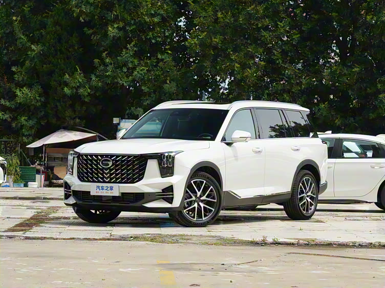 广汽传祺gs8优势分析中型suv市场的佼佼者