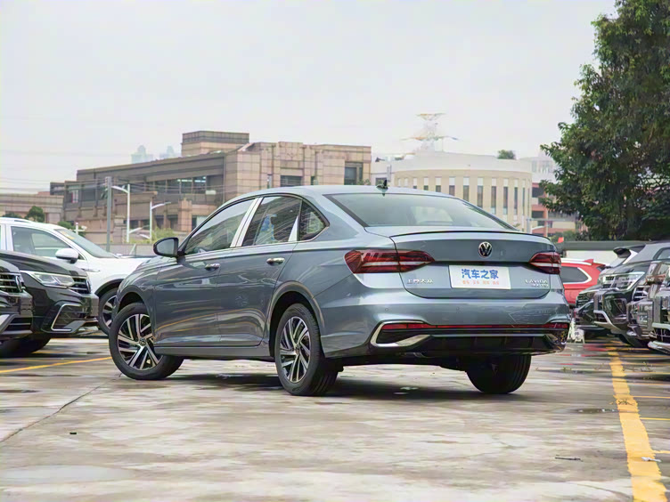 上汽大众朗逸配1.5t发动机 7dsg变速箱,售价10万出头值得买吗?