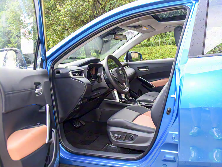 rav4荣放技术与舒适的完美结合