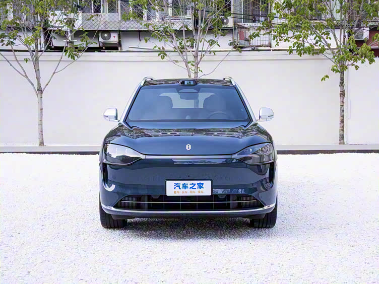 问界m9华为新能源汽车引领者