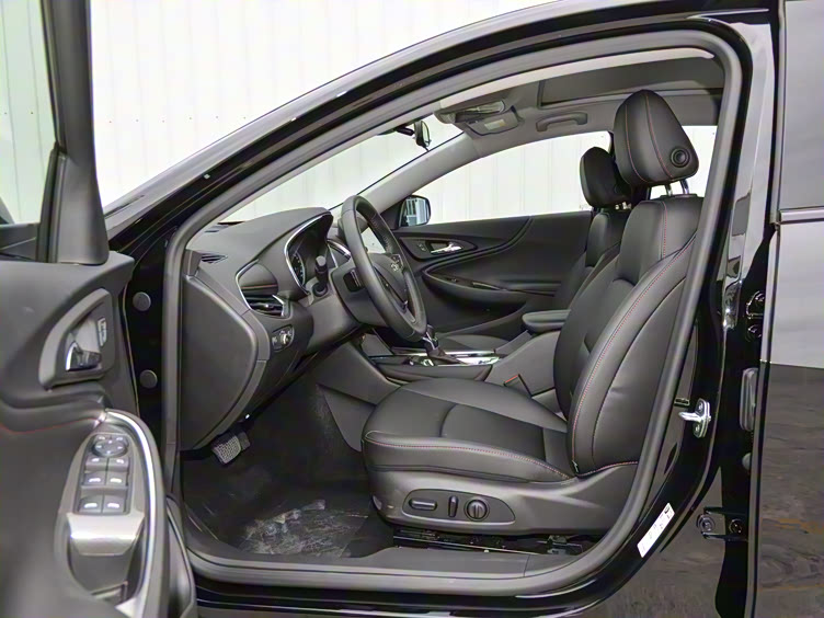 三款车系大比拼:迈锐宝xl,君威,帕萨特谁更胜一筹?