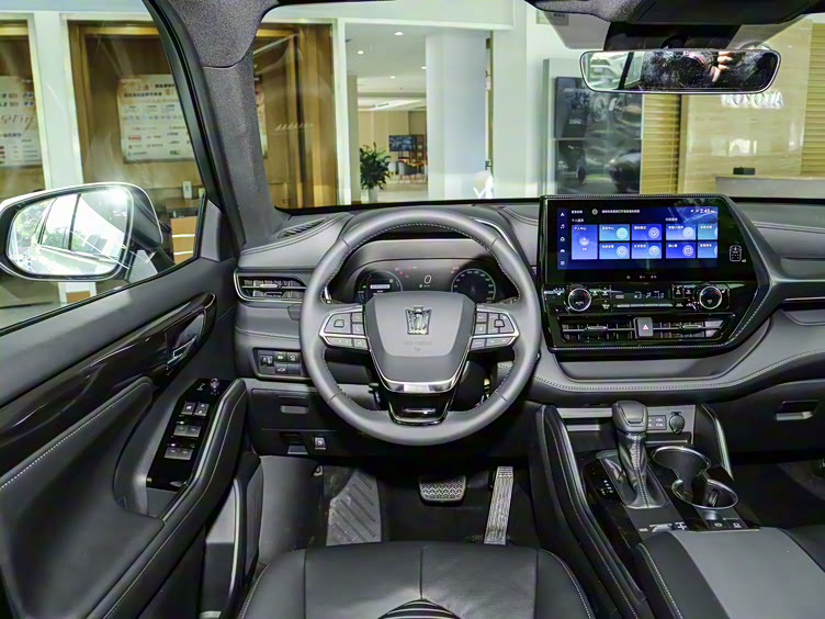 全面实力派皇冠陆放中型suv市场的亮眼之选