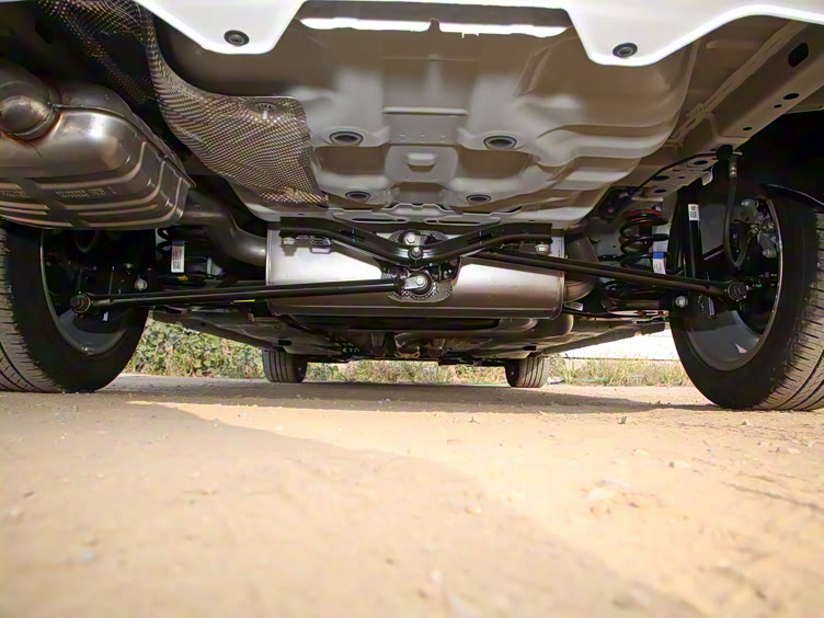 三车对决日产轩逸丰田卡罗拉与别克威朗pro全面评测