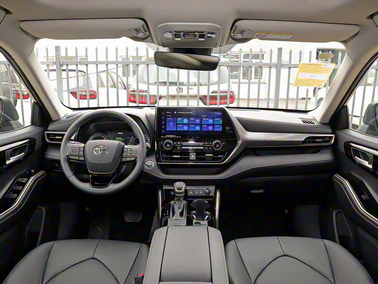 丰田汉兰达优雅动感与实用科技的完美融合