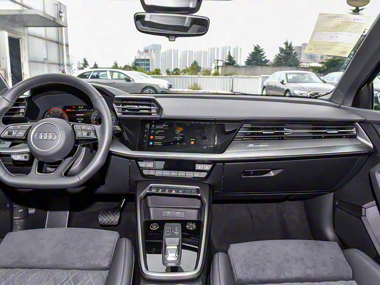 奥迪a4l与a3对决豪华车市的两大战士