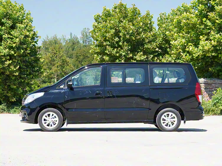 东风风行菱智家族空间与动力的完美结合