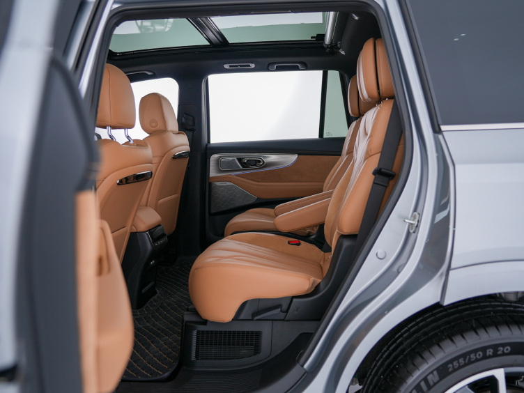 广汽传祺gs8评测豪华与性能的完美结合