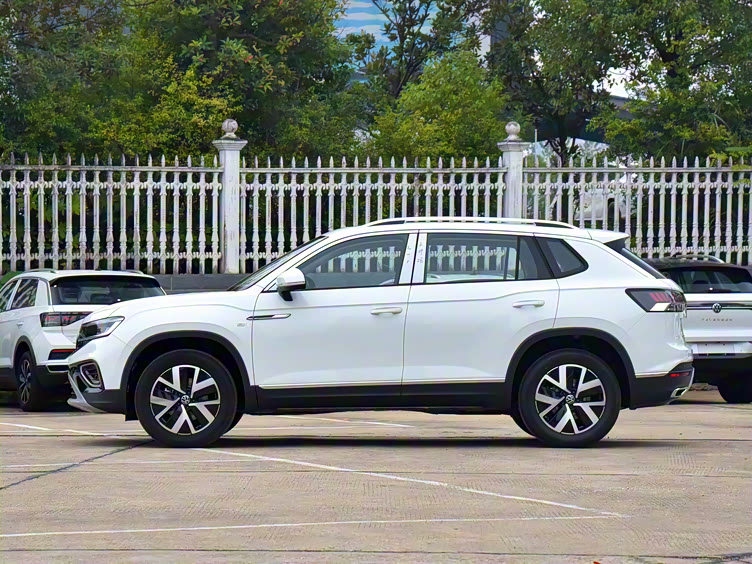 家用中型suv之选探岳详细解析