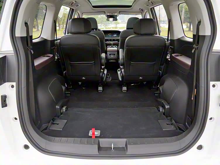 10万元拥有大空间舒适家用mpv 广汽传祺m6购车指南