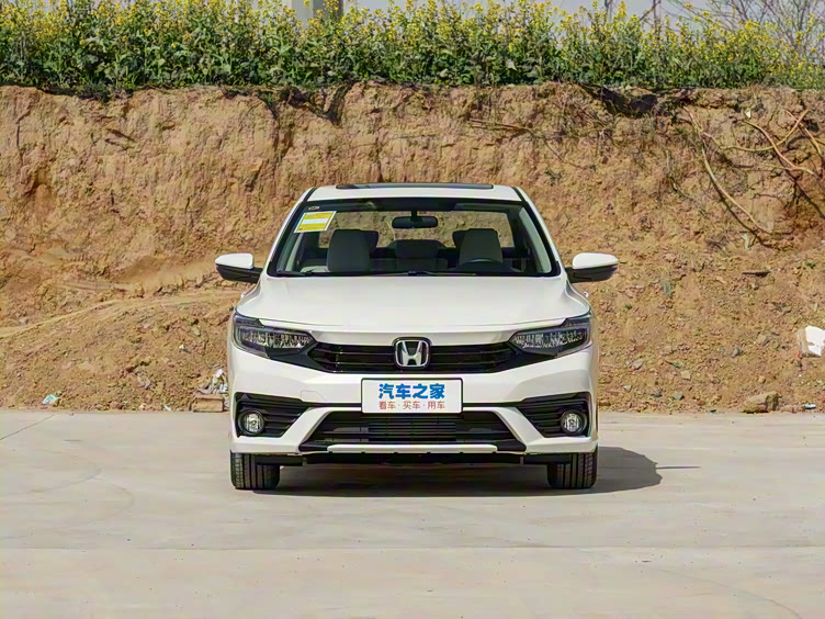 本田终于发飙了准b级轿车降至688万油耗471l只喝92粗粮