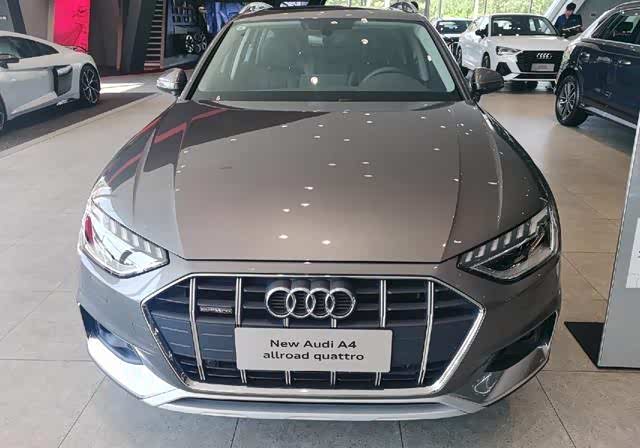 新奥迪a4焕新外观内饰动力提升再创辉煌