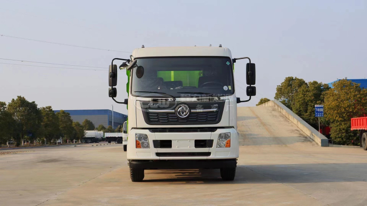 东风大型扫路车国六天锦道路清扫车