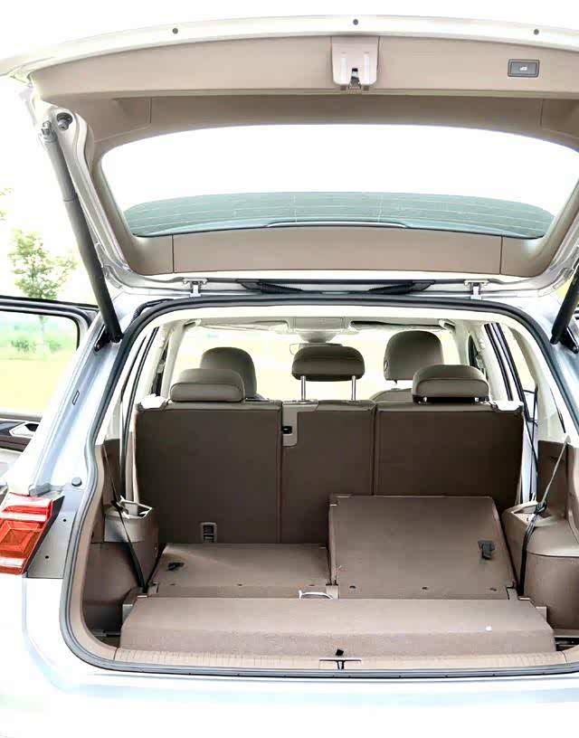 "2024款途观l:设计升级,驾驶体验更出色"