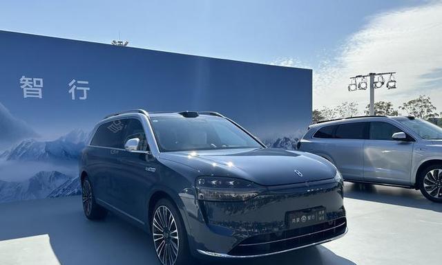 华为新品牌明年发布首款车型30万起售定位行政级轿车