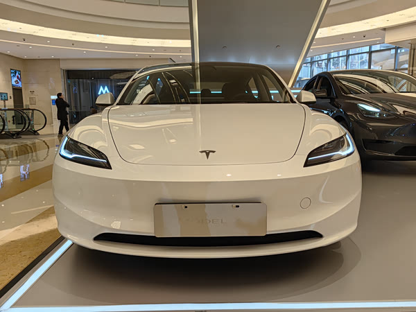 特斯拉 model3 焕新版有一种越看越_车家号_发现车生活_汽车之家