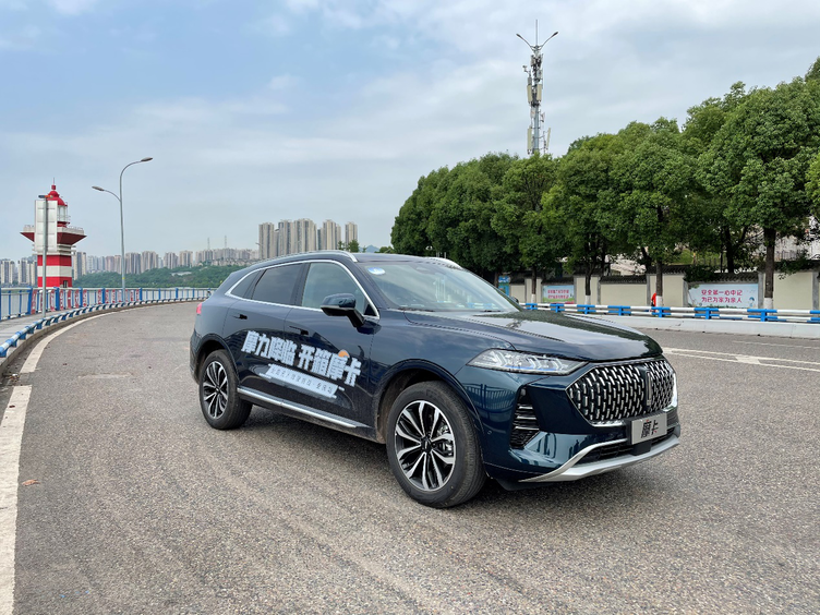 信手拈来的闲适新一代智能汽车wey摩卡试驾