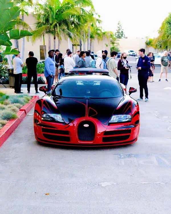 红黑双拼布加迪bugatti veyron