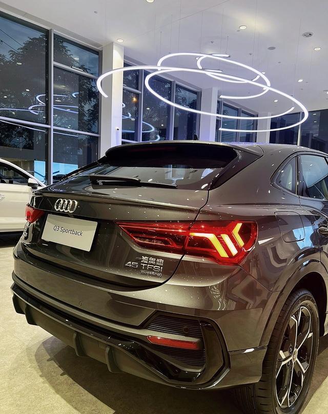 奥迪q3sportback 从30万跌到20万