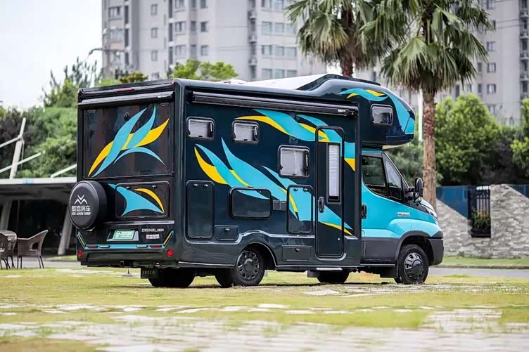 防弹级碳纤维车身售价200万的房车到底值不值