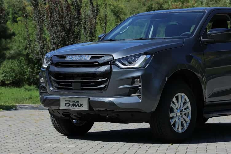 13万的2023款d-max 让皮卡行业率先实现价值回归