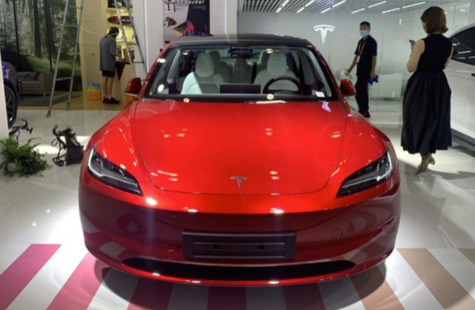 特斯拉model3中国售价图片