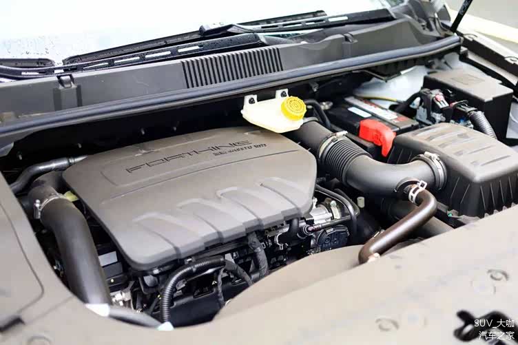 动力方面,风行游艇搭载由沈阳航天三菱汽车发动机制造有限公司所生产