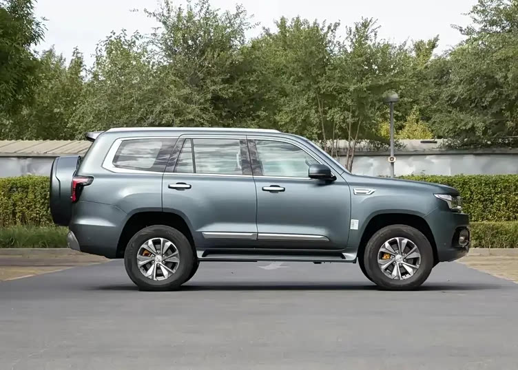 北京bj60越野车诠释国产越野车独特魅力四驱性能强悍