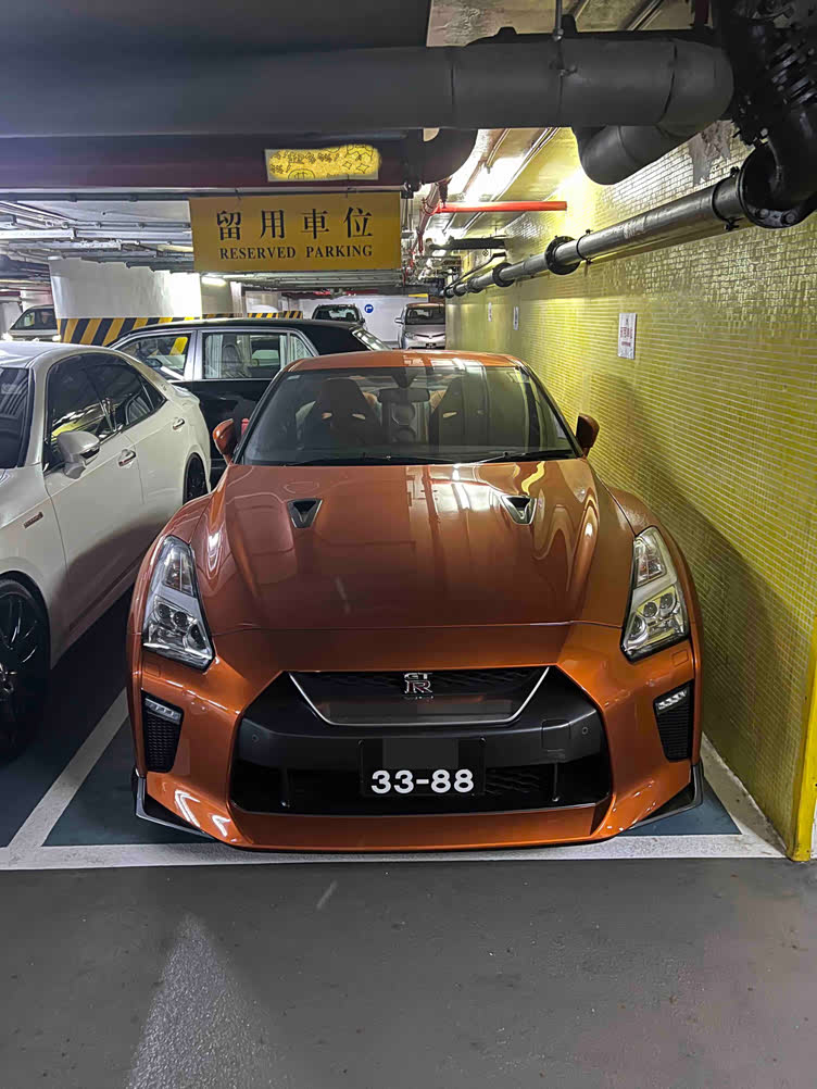 杨受成儿子的7辆车,车牌号都是对子,排量最小的0.