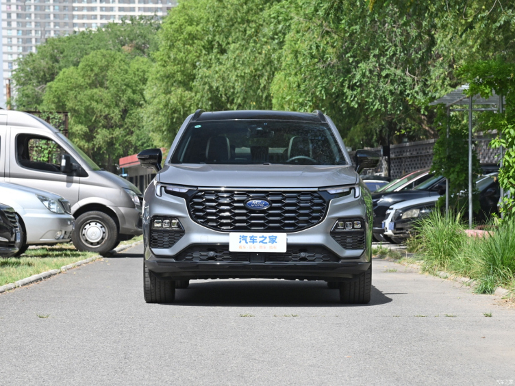 江铃福特领裕黑曜倾橙版正式上市挑战suv新高度