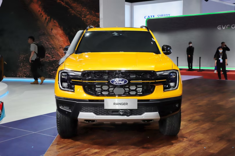 硬派越野皮卡新选择江铃福特ranger内饰曝光20万能买