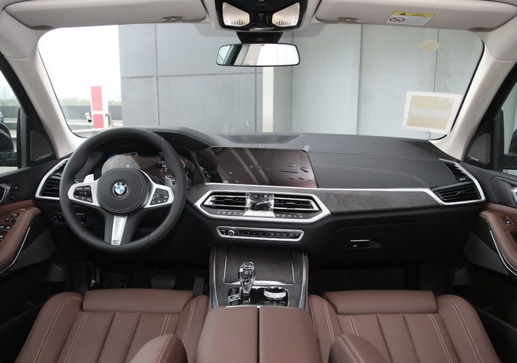 宝马x5l真的要来了内饰曝光轴距加长或比gle便宜20万