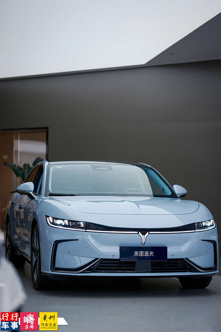 豪华电动轿车|岚图追光贵阳通源到店实拍_车家号_发现车生活_汽车之家