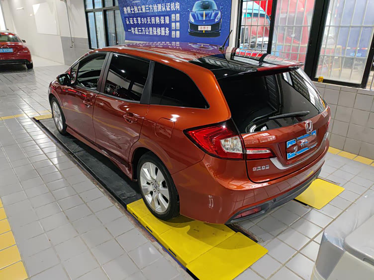 二手车检测查博士二手本田杰德带着事故去旅行