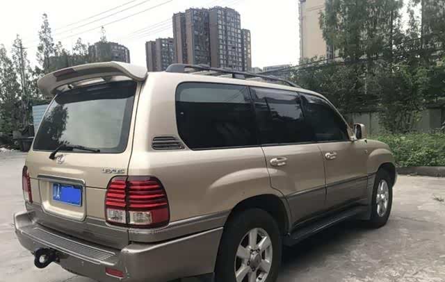 男子开凌志lx470被丈母娘嘲讽不如桑塔纳男子我这车100多万