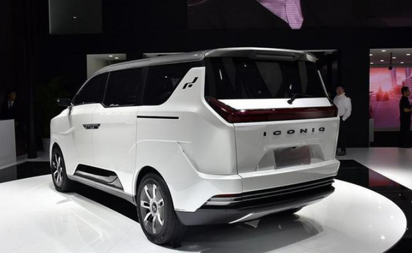 艾康尼克7系的尾部看上去非常的具有设计感_车家号_发现车生活_汽车之