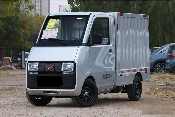五菱果然懂消费者全新电动微卡上市装载能力强续航150公里