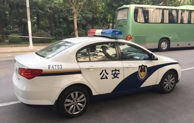 北京豪华警车图片