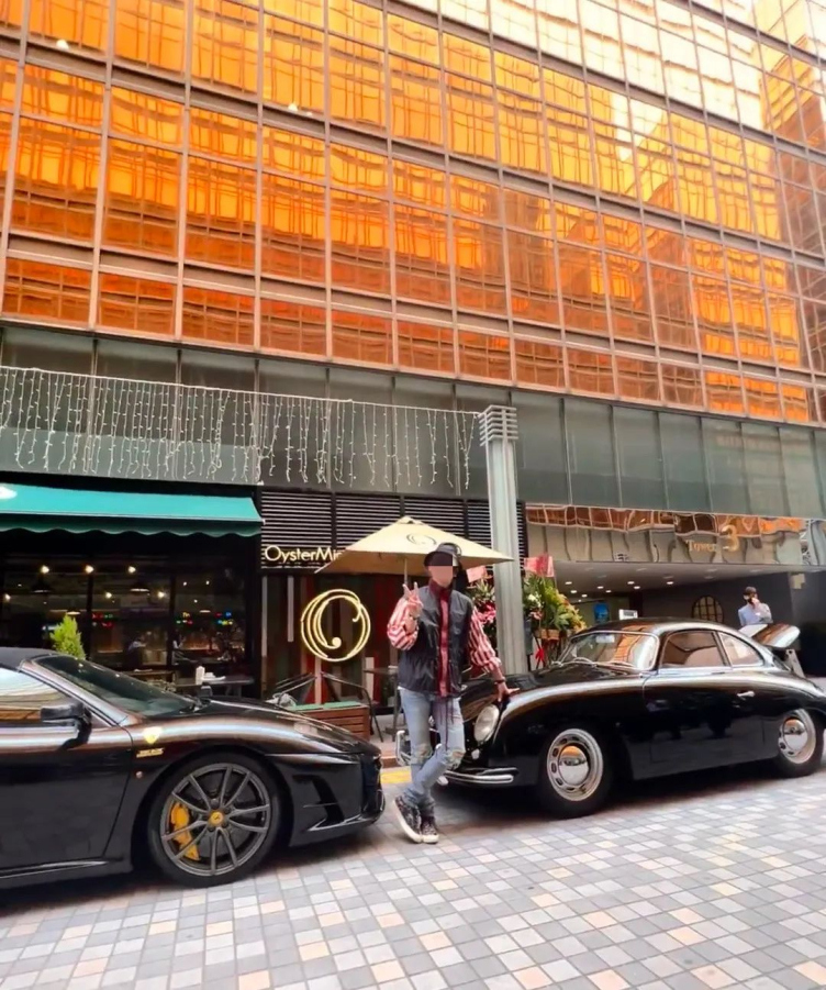 黄宗泽的车法拉利510万国内配额仅16台还有90年代的超跑