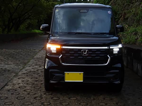 全新改款本田freed开发车型首次亮灯预计2024年夏季发布