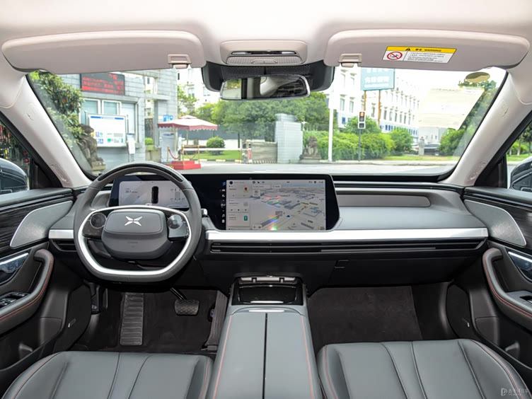 传统汽车视角:运动是model 3的核心,小鹏p7更有温度