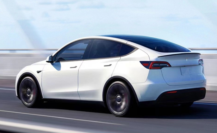 2639万起售新款特斯拉modely上市外观有质感内饰豪华