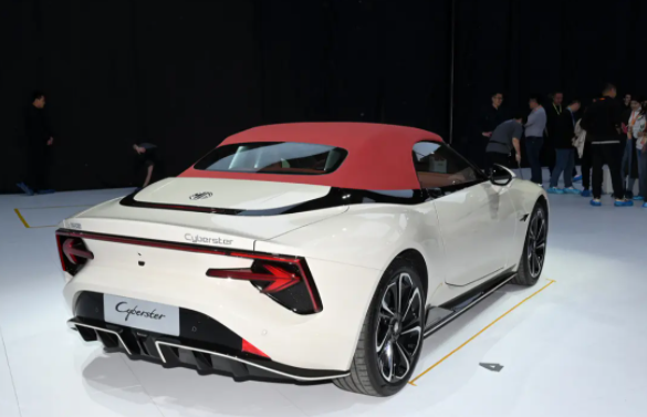 起步31.98万!名爵跑车实,造型很炫酷,但高估了年轻人购买力!_车家号_