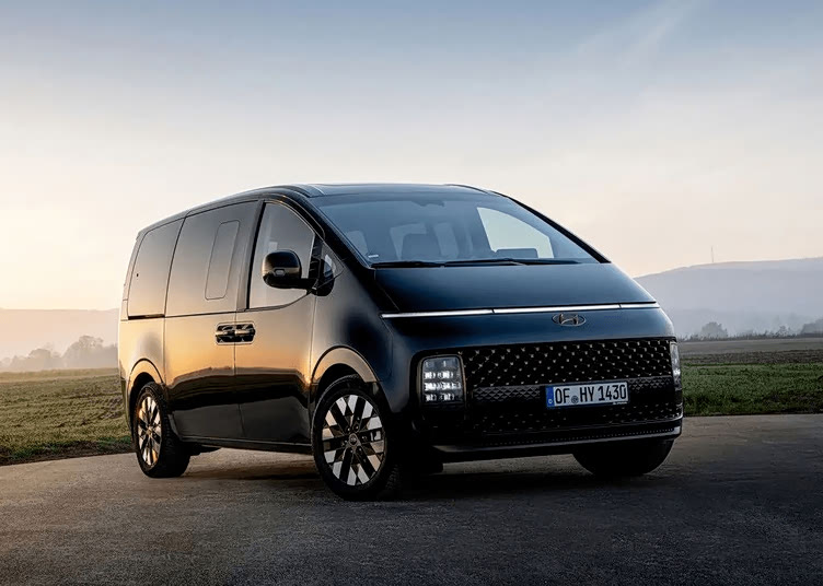 现代的staria商务车要国产了,是不是该感谢理想的mega