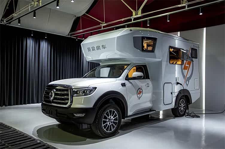 长城自由炮房车四驱越野房车30多万一室两厅带差速锁可越野