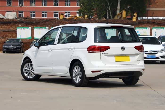 低油耗大空间67座随便选大众途安l是台均衡的家用mpv