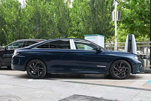 法式浪漫格调新款ds9新能源现已到店