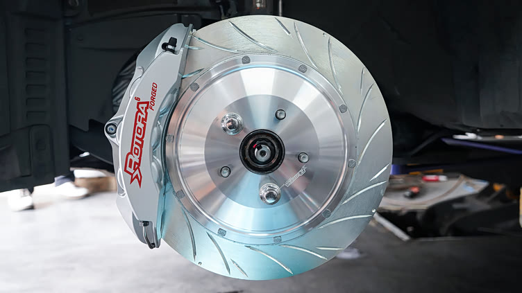 丰田汉兰达xu50升级rotora大六活塞刹车卡钳套装