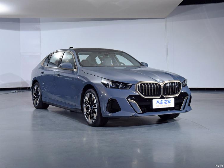 也許是bmw 5系最年輕的一次